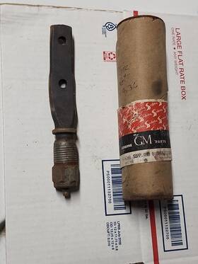 5676261 Chevrolet 1949-1958 Pontiac Olds Nos Steering Idler Arm Support And Bushing Gm