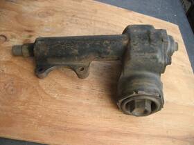 5666687-parts Chevy 5666687 1955 1956 1957 Original Saginaw Manual Steering Gear Box