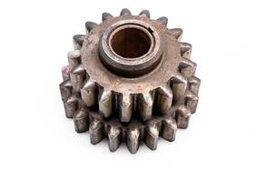 1664339 Chrysler Idler Gear