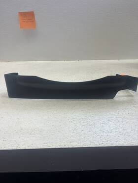 9675802 Gm 1971-1976 Chevrolet Oldsmobile Cadillac Power Seat Track Cover For 60/40 Right