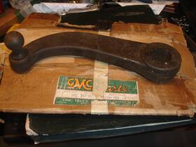 16.0690 Gmc 267185 Nos - Pitman Arm #267185 Gr.