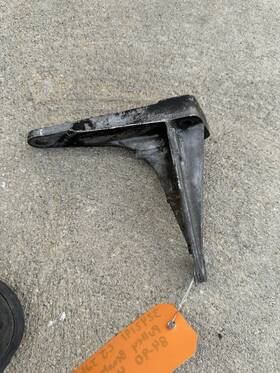 3242191 Jeep 84-90 Wrangler 4.2l Cj/yj Idler Pulley Bracket Oem