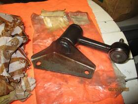 Mb006572 Mitsubishi Nos Idler Arm Various 70s Model Cars Mb006572 Mitsubishi Nos Idler Arm Various 70s Model Cars