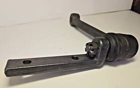 K-6077 Moog K6077 High Perf Idler Arm With Bracket For Full Size Chevrolet 1967-70