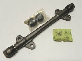 Kf-30 Moog 1970-71-72-73 Toyota Complete Right Side Lower Control Arm Shaft #kf-30