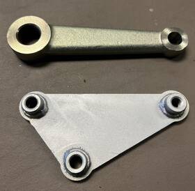 R3130 Rpc Vega Steering Box Mount And Pitman Arm Set