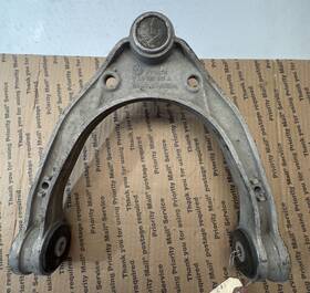 7l0407047a Volkswagen Front Right Upper Suspension Arm Vw Touareg