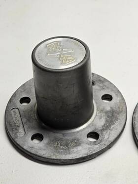 No.4.266.646 Warn Vintage 4wd 4x4 Automatic Locking Hubs Labeled 29071 Used Untested